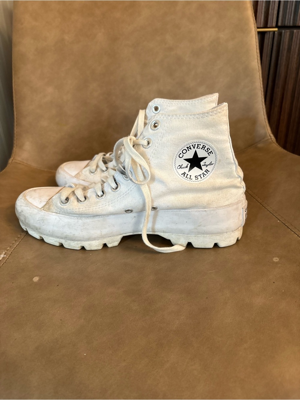 Converse chuck taylor white cream platform lace up sneakers shoes size 8.5